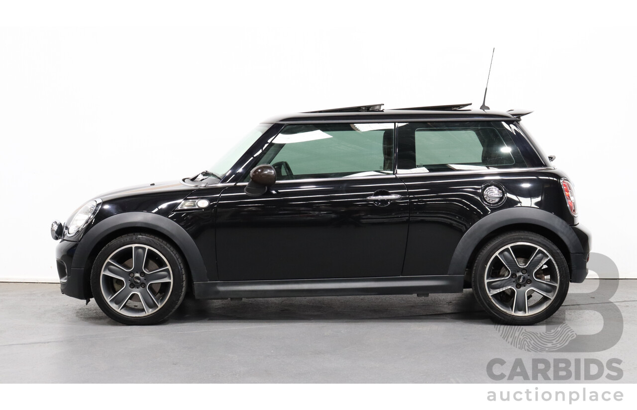 10/2010 Mini Cooper S Mayfair R56 2d Hatchback Black 1.6L Turbo