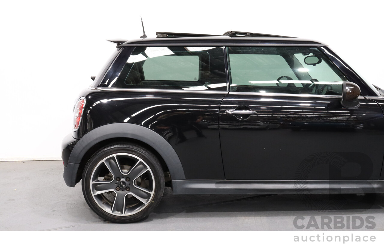 10/2010 Mini Cooper S Mayfair R56 2d Hatchback Black 1.6L Turbo