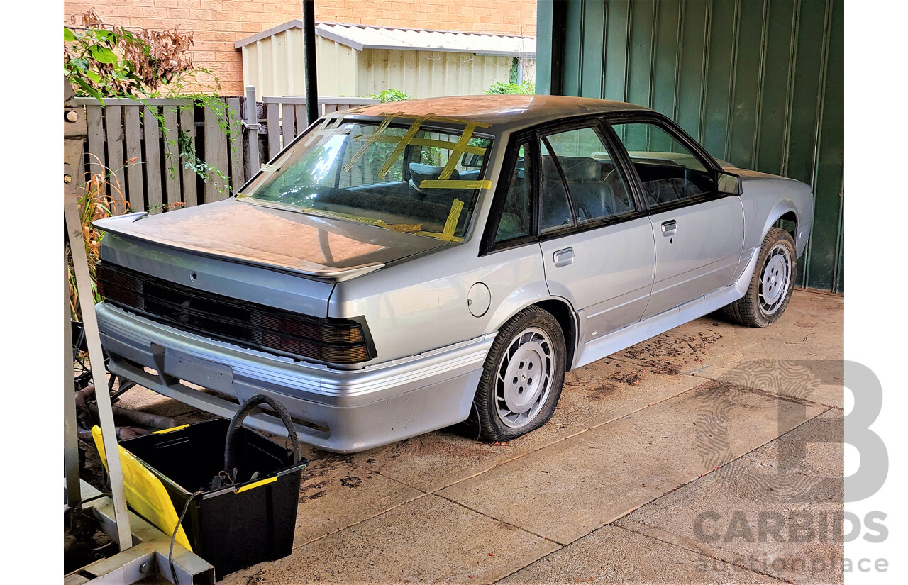 9/1984 Holden HDT VK Commodore SS Group 3 4d Sedan Asterioid Silver 5.0L V8 - Project Car with Spare Parts