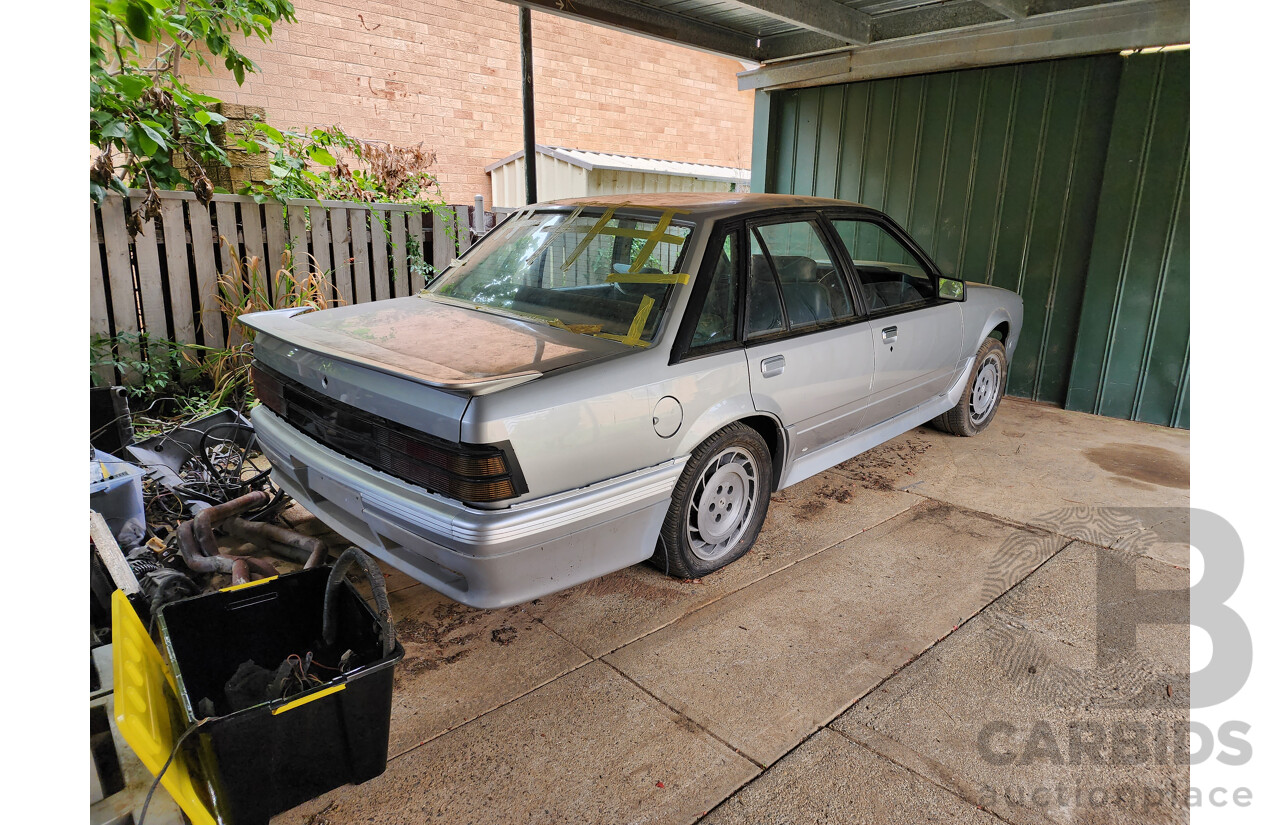 9/1984 Holden HDT VK Commodore SS Group 3 4d Sedan Asterioid Silver 5.0L V8 - Project Car with Spare Parts