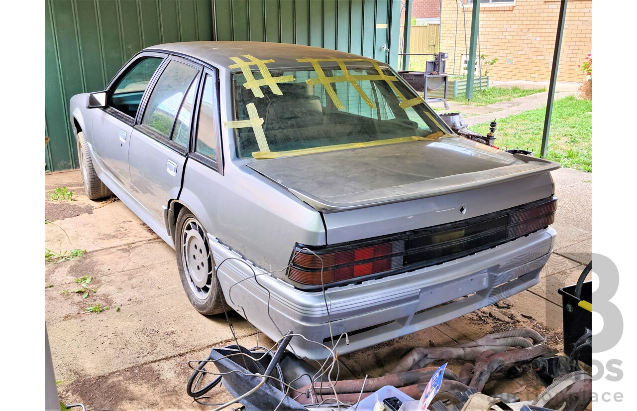 9/1984 Holden HDT VK Commodore SS Group 3 4d Sedan Asterioid Silver 5.0L V8 - Project Car with Spare Parts