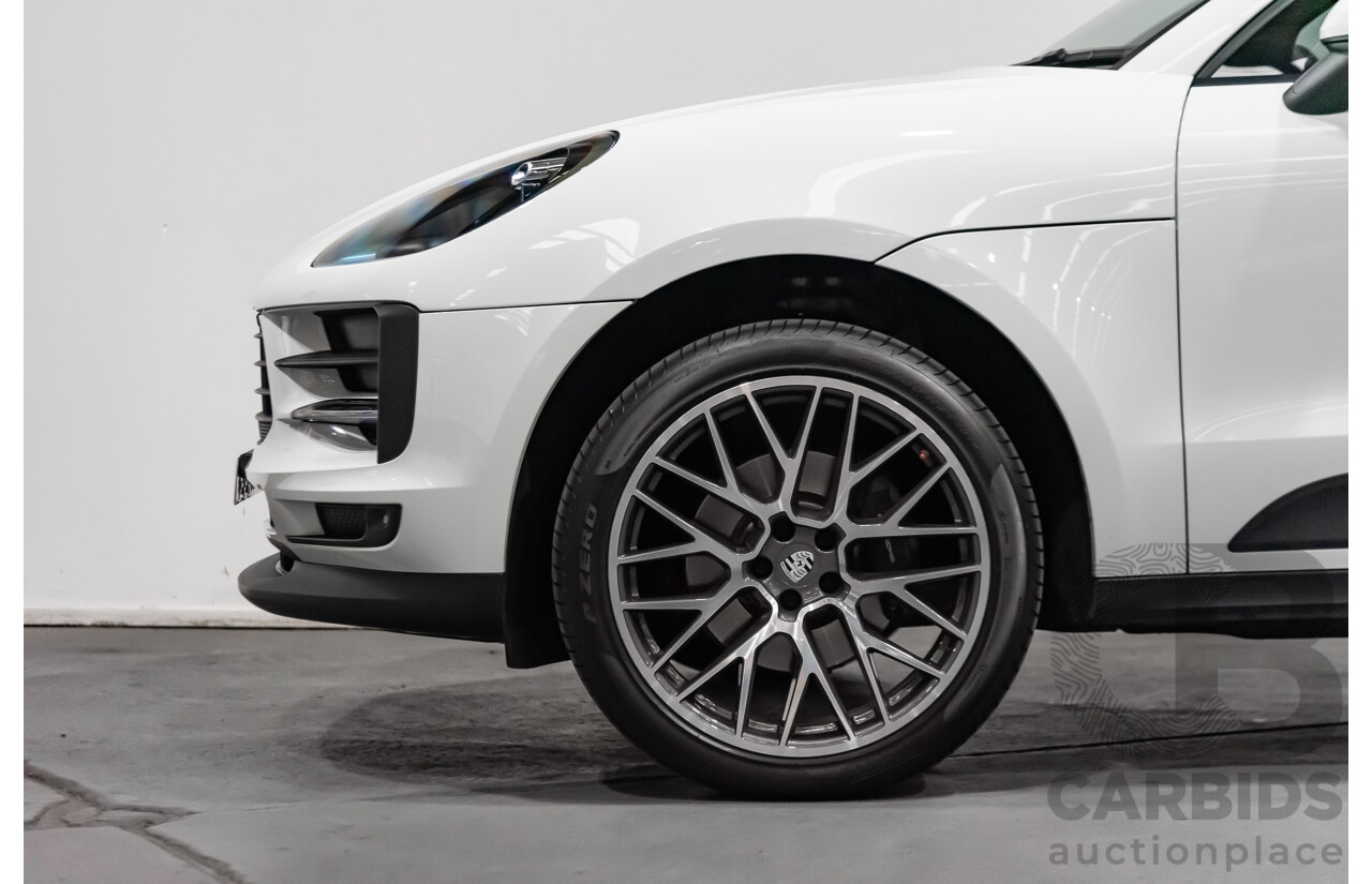8/2020 Porsche Macan MY20 4d Wagon White 2.0L Turbo
