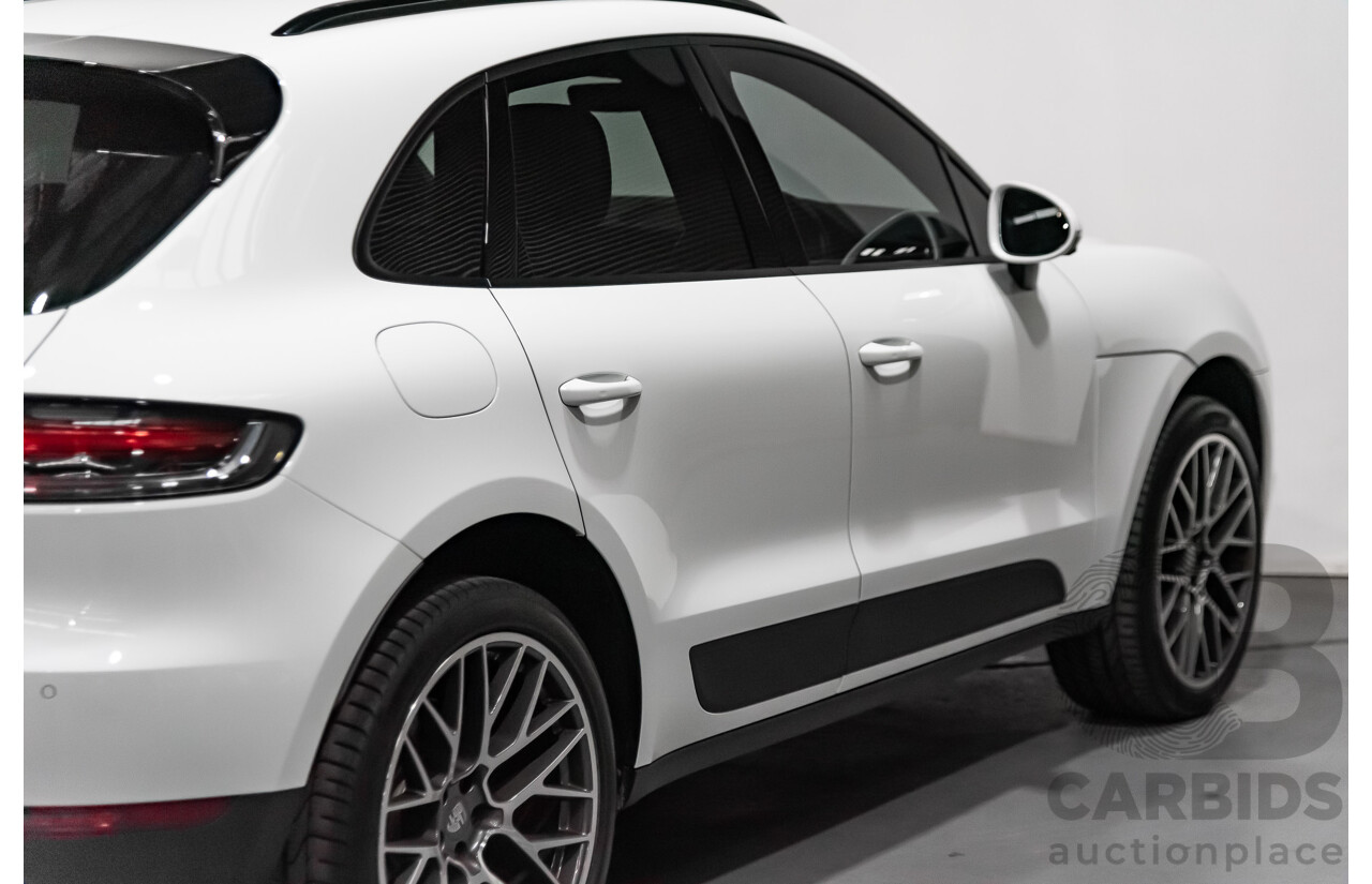 8/2020 Porsche Macan MY20 4d Wagon White 2.0L Turbo