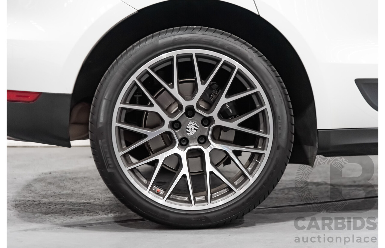 8/2020 Porsche Macan MY20 4d Wagon White 2.0L Turbo