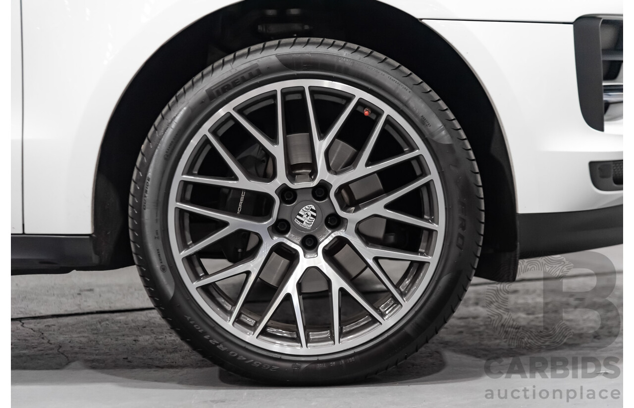 8/2020 Porsche Macan MY20 4d Wagon White 2.0L Turbo