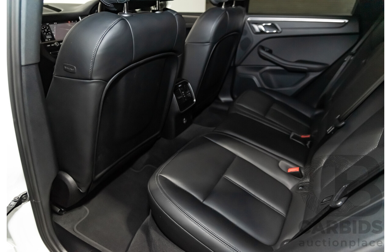8/2020 Porsche Macan MY20 4d Wagon White 2.0L Turbo