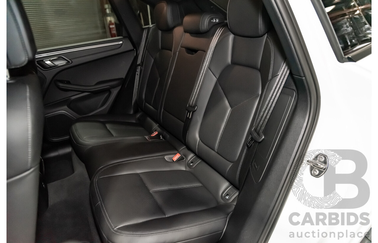 8/2020 Porsche Macan MY20 4d Wagon White 2.0L Turbo
