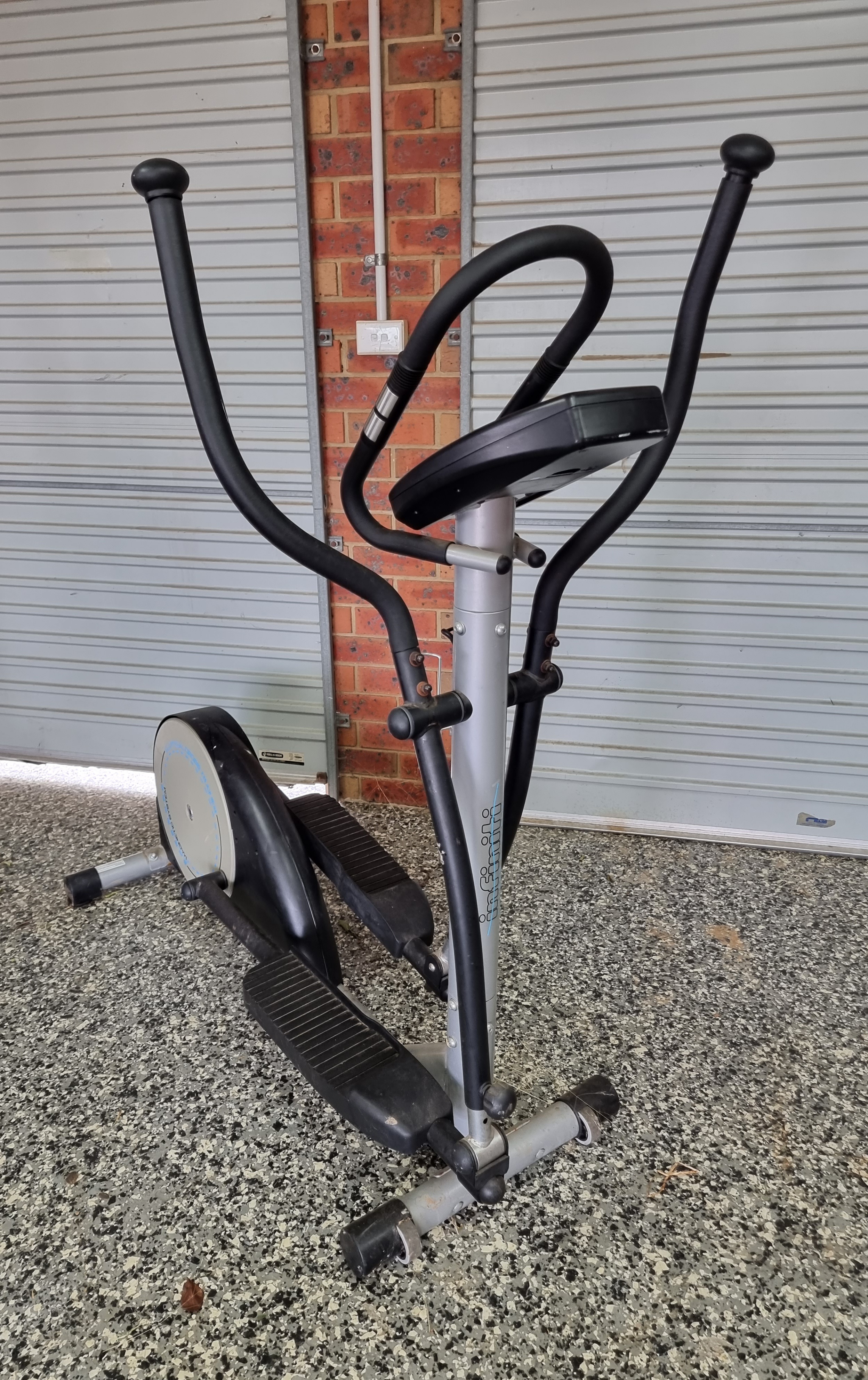 Elliptical Cross Trainer by Infiniti Lot 1442959 ALLBIDS