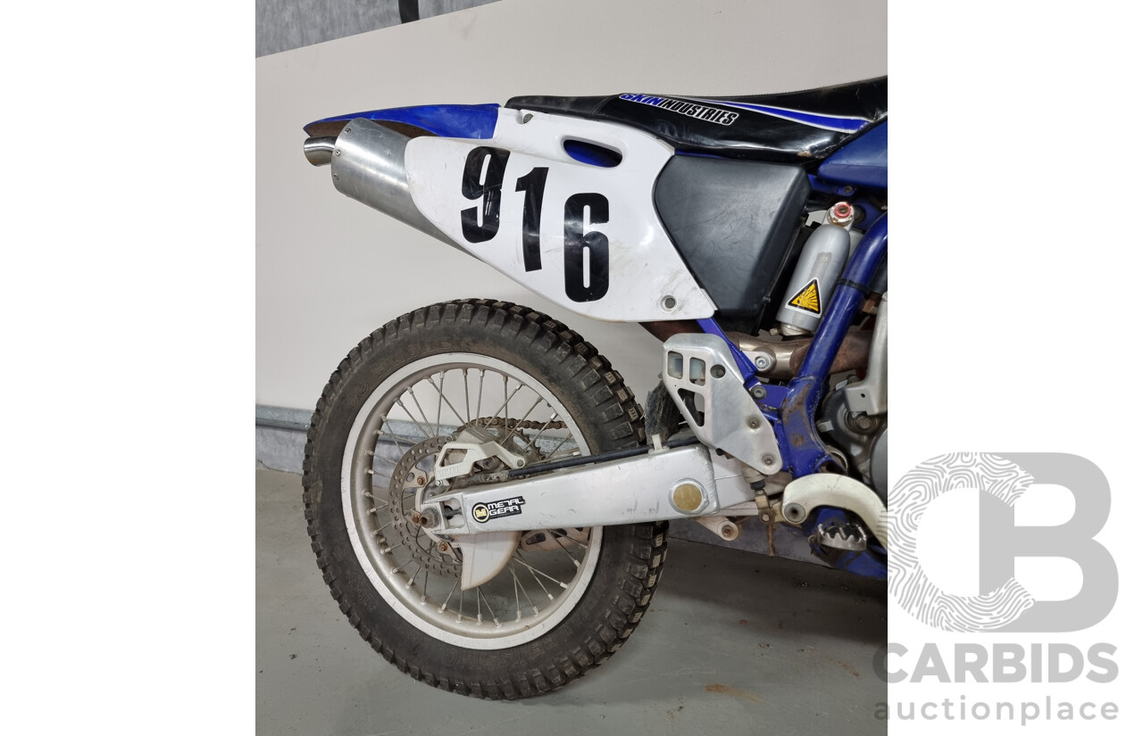 2000 Yamaha YZ426 Motorcycle - VIN: JYACJ01C5YA002024