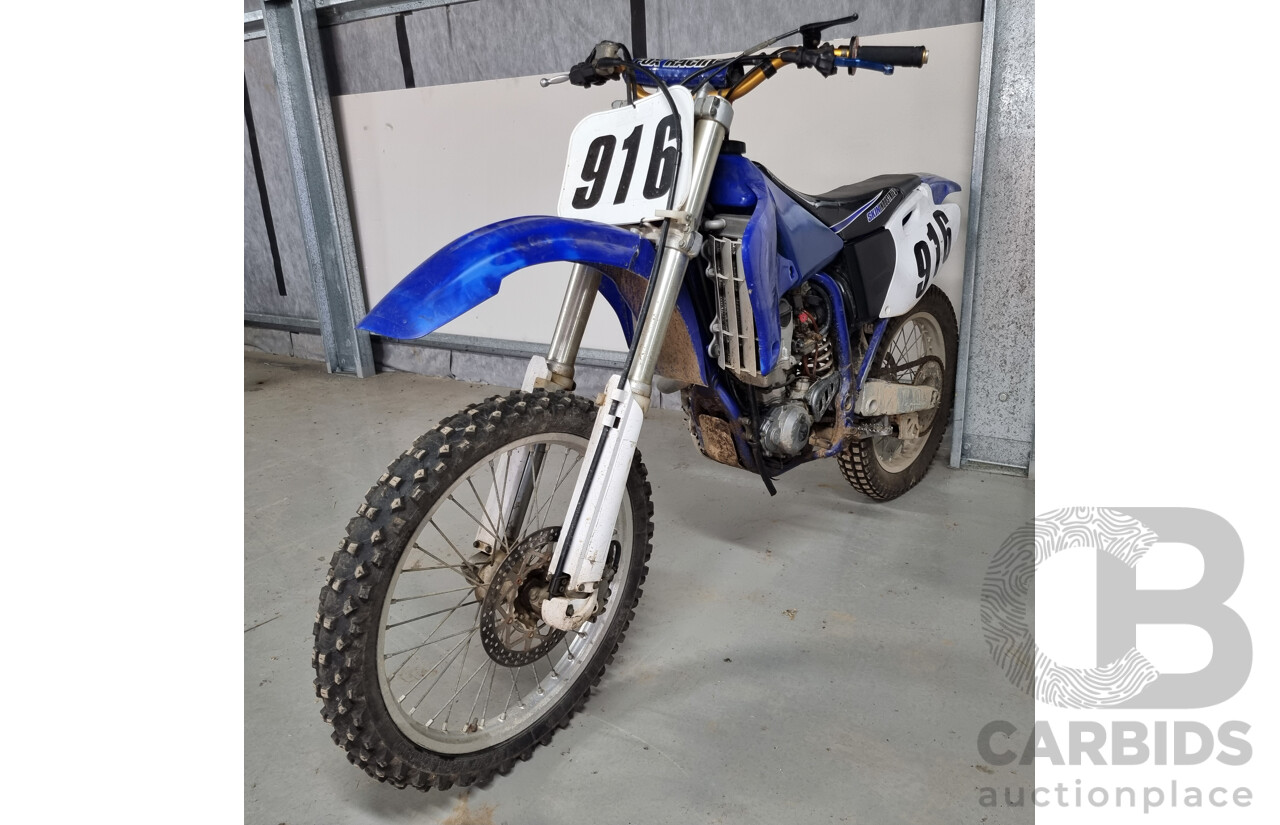 2000 Yamaha YZ426 Motorcycle - VIN: JYACJ01C5YA002024