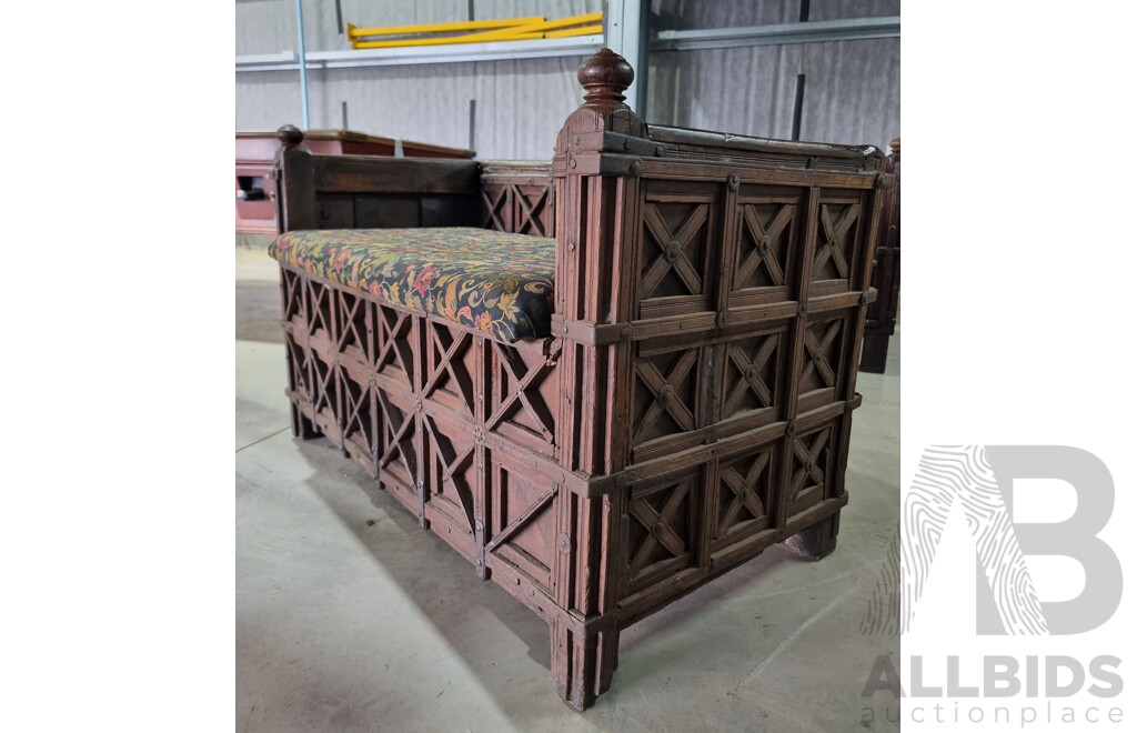 Medieval Style Pub Bench Seat - Timber