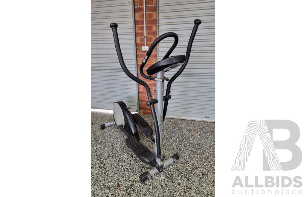 Infiniti fitness systems online cross trainer