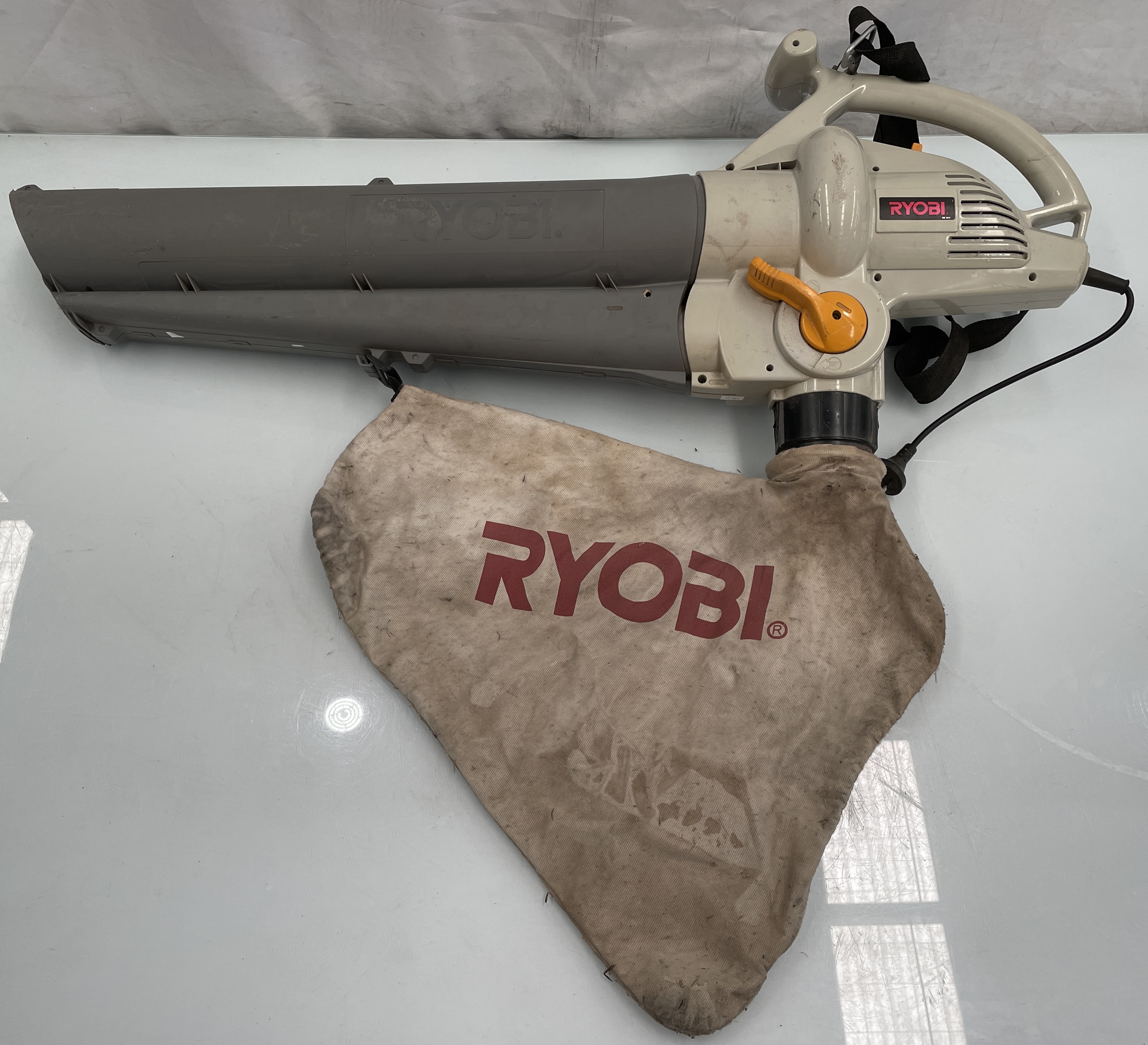 Ryobi 2000 w blower vacuum discount