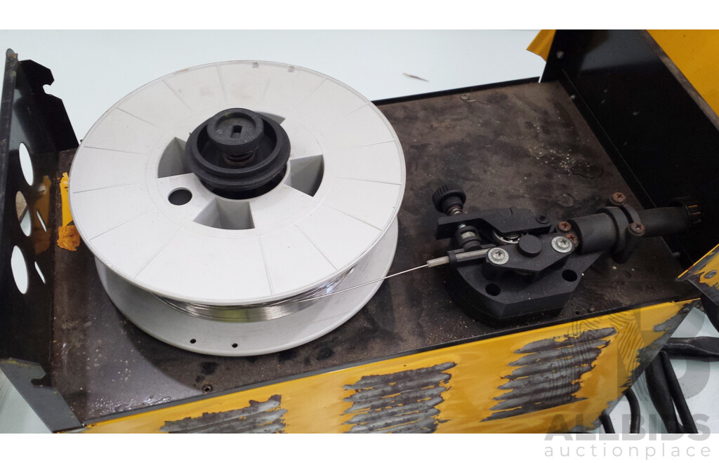 Ryobi Decastar 100e MIG Welder and Accessories
