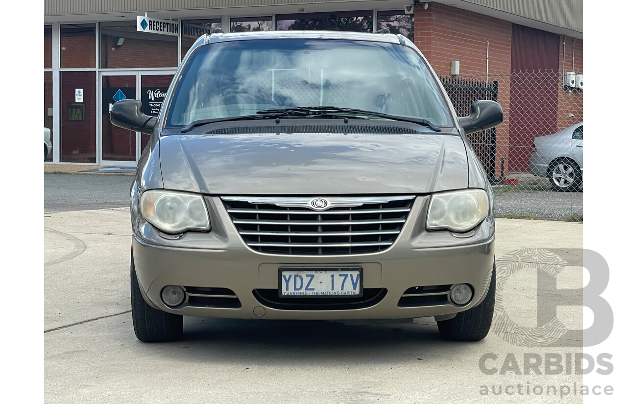 6/2005 Chrysler Grand Voyager Limited RG 05 UPGRADE 4d Wagon Tan 3.3L