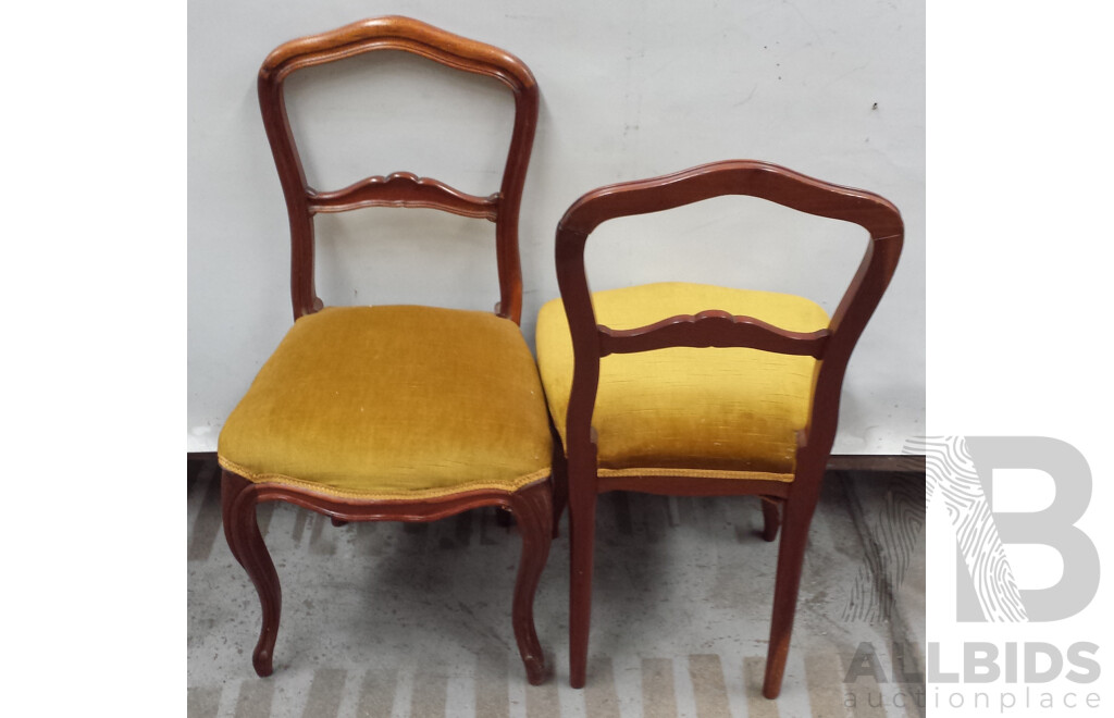 Green Chaise Lounge and Set of 6 Chairs