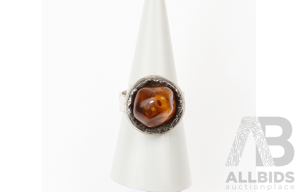 Vintage Sterling Silver Baltic Amber Ring, Size Q, 7.90 Grams, Hallmarked 835