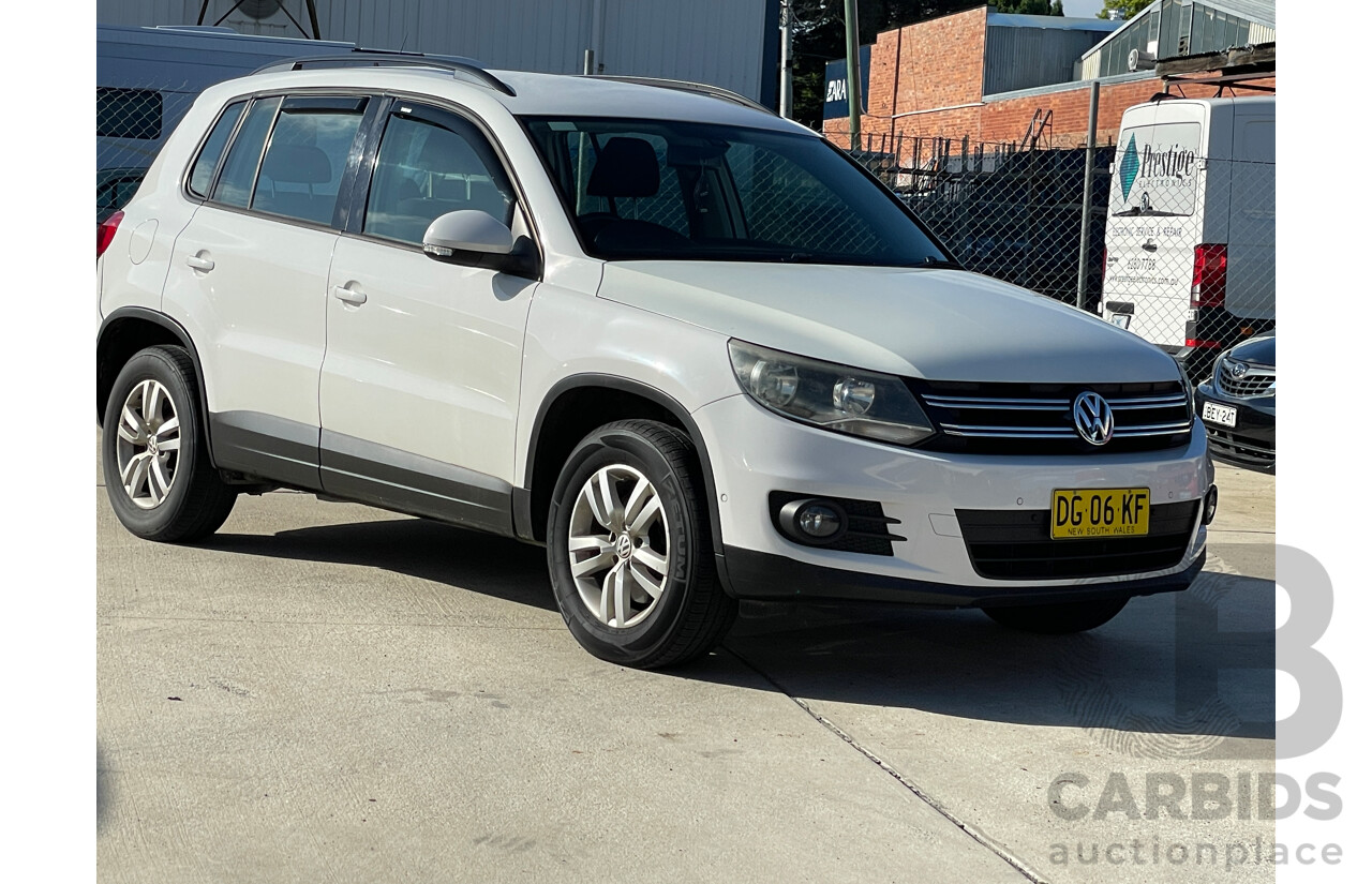4/2012 Volkswagen Tiguan 132 TSI (4x4) 5NC MY12 4d Wagon White 2.0L