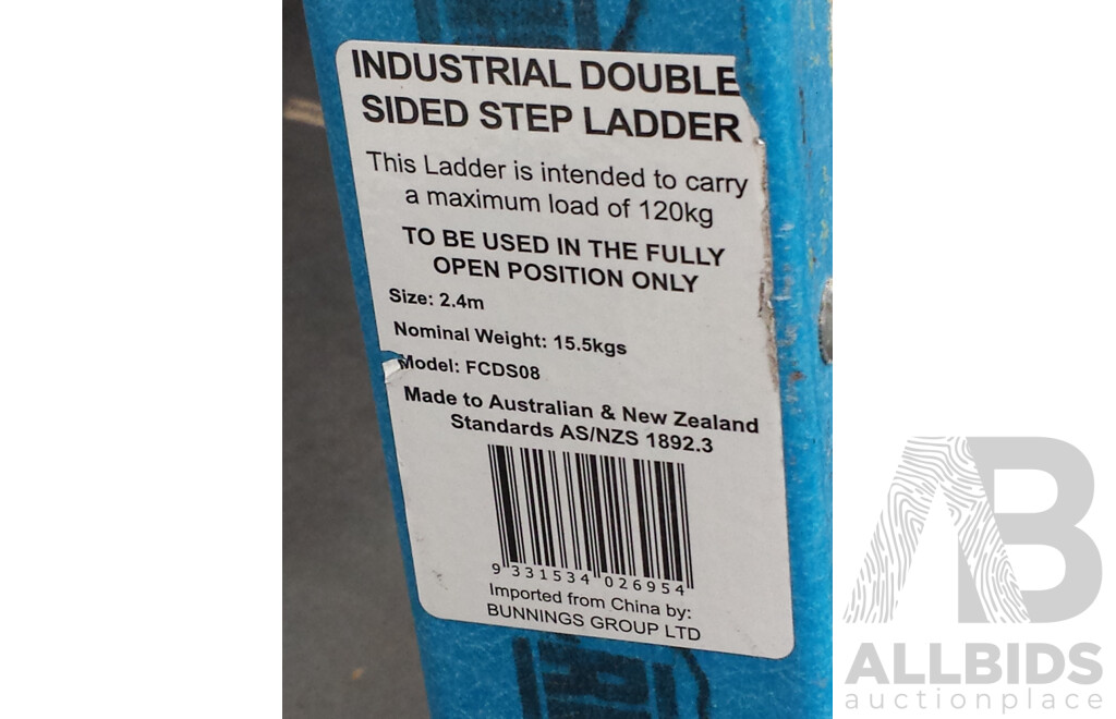 Rhino 2.4m Fiberglass Double Sided Step Ladder