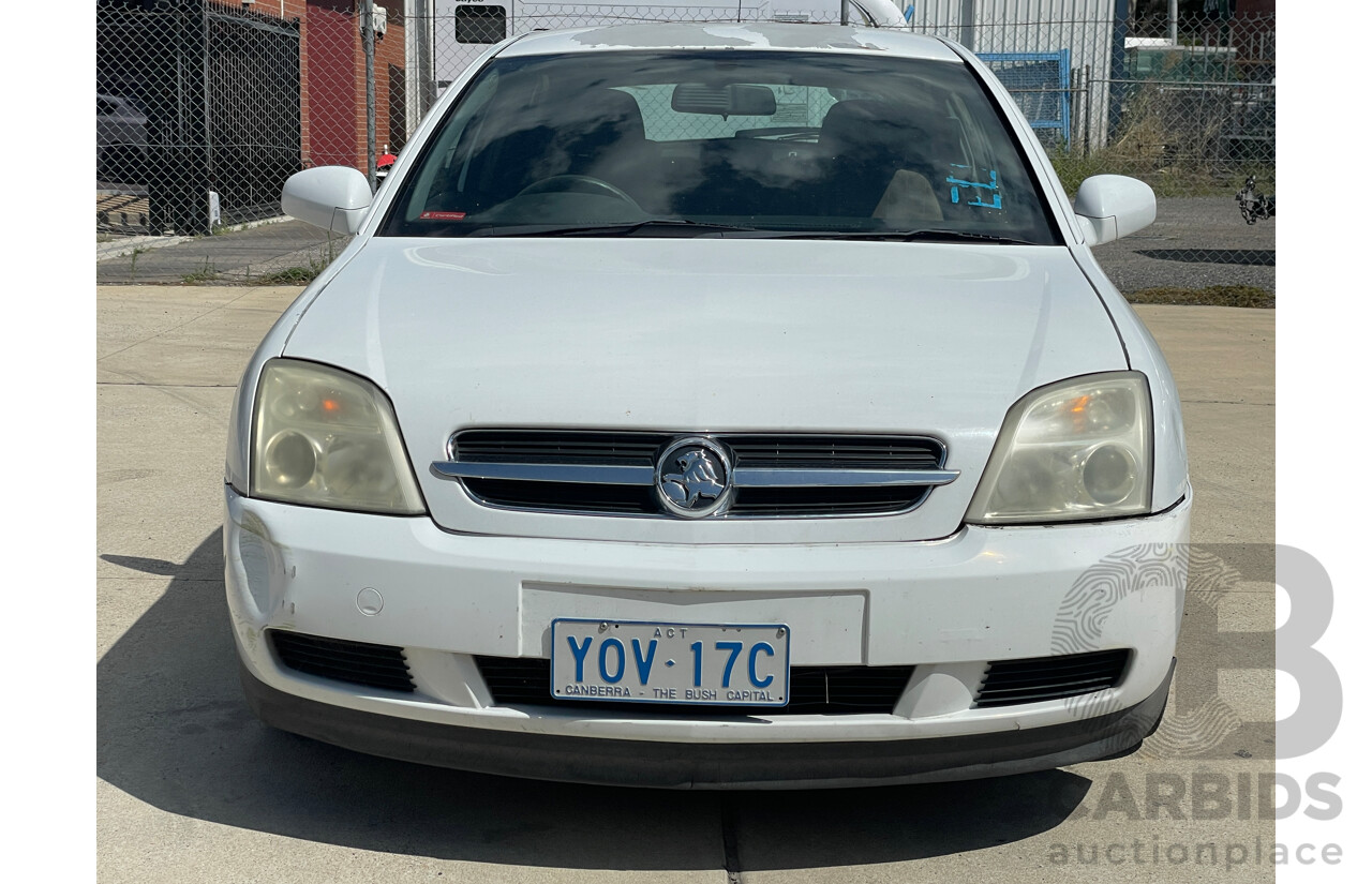 1/2005 Holden Vectra CD ZC MY04 4d Sedan White 2.2L