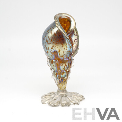 Austrian Loetz Art Nouveau Iridescent Glass 'Candia Papillon' Conch Shell Vase Circa 1900, Height 17.5cm