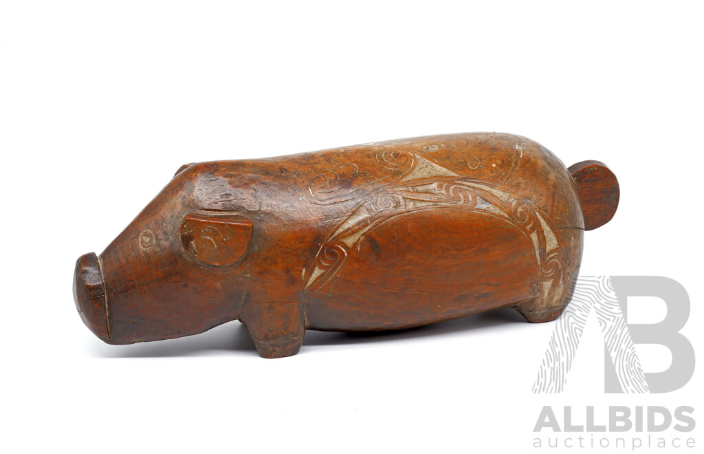 WWII-Era PNG Trobriand Islands (Massim Peoples) Hardwood Ceremonial Pig, the Incised Decoration with Lime Remnants, Length 35cm