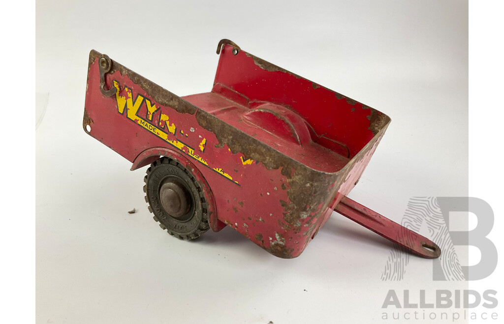 Vintage Wyn-Toys Pressed Steel Jeep and Trailer, Made in Australia