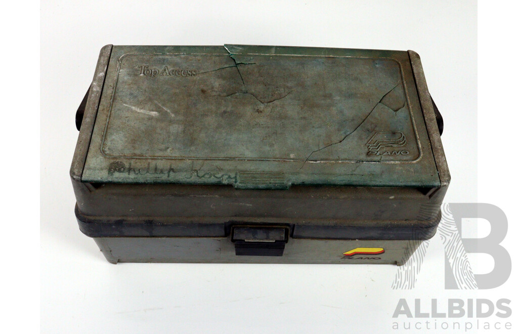 Good Collection of Vintage Fishing Lures in Plastic Tackle Box