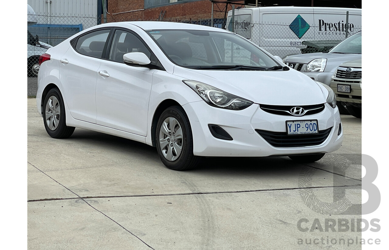 8/2013 Hyundai Elantra Active MD2 4d Sedan White 1.8L