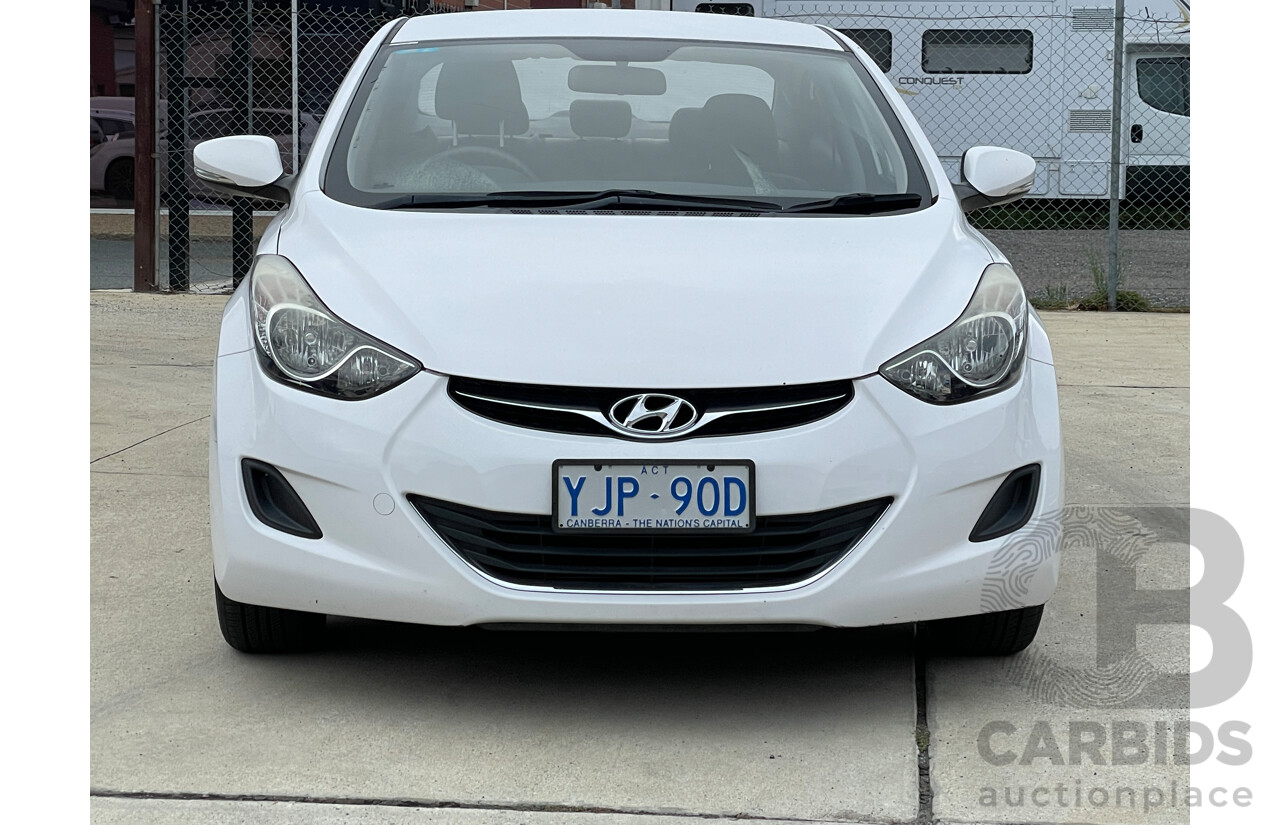 8/2013 Hyundai Elantra Active MD2 4d Sedan White 1.8L