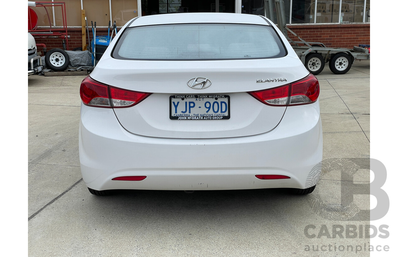 8/2013 Hyundai Elantra Active MD2 4d Sedan White 1.8L