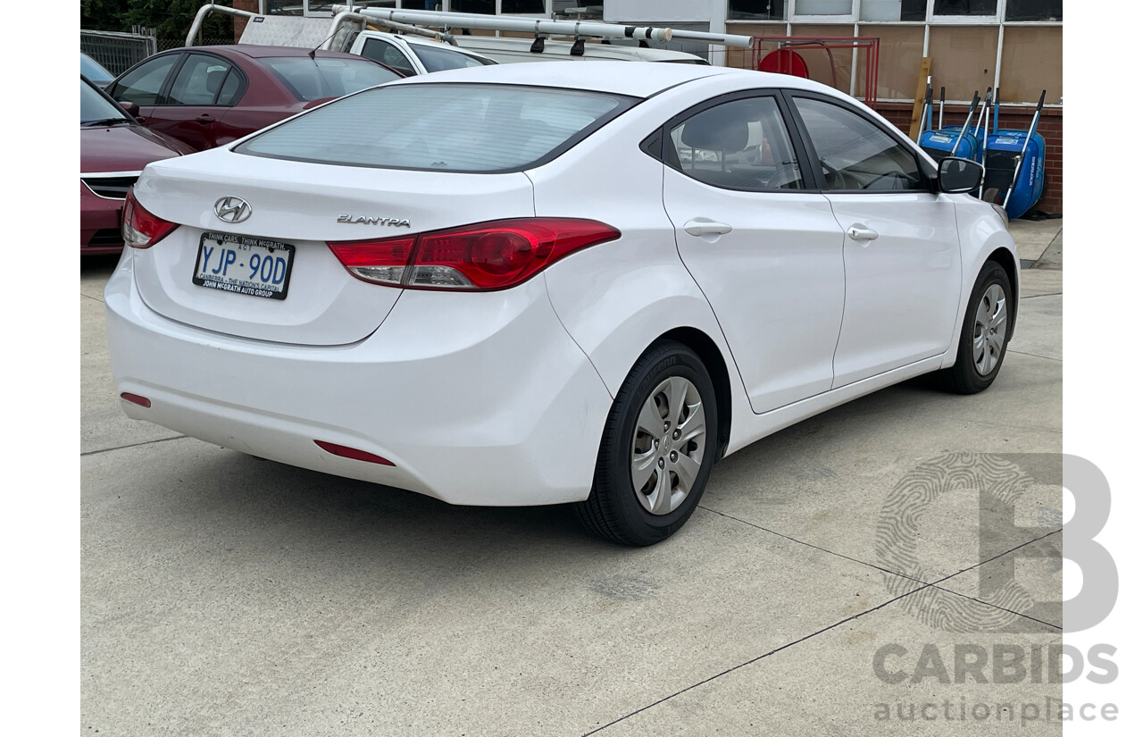 8/2013 Hyundai Elantra Active MD2 4d Sedan White 1.8L