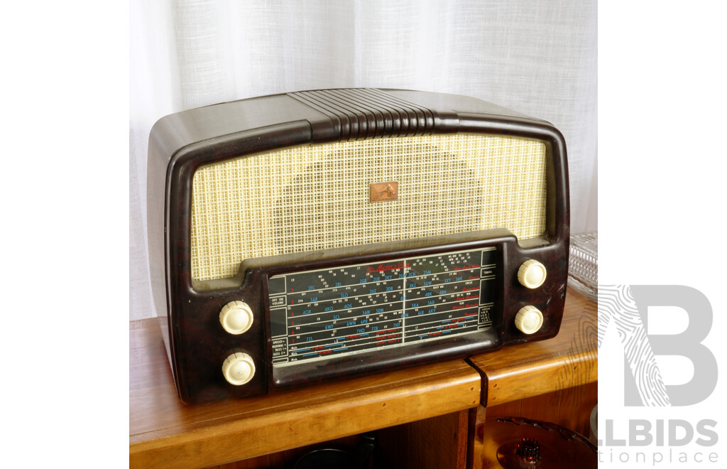 Vintage His Masters Voice Bakelite Cased Radio