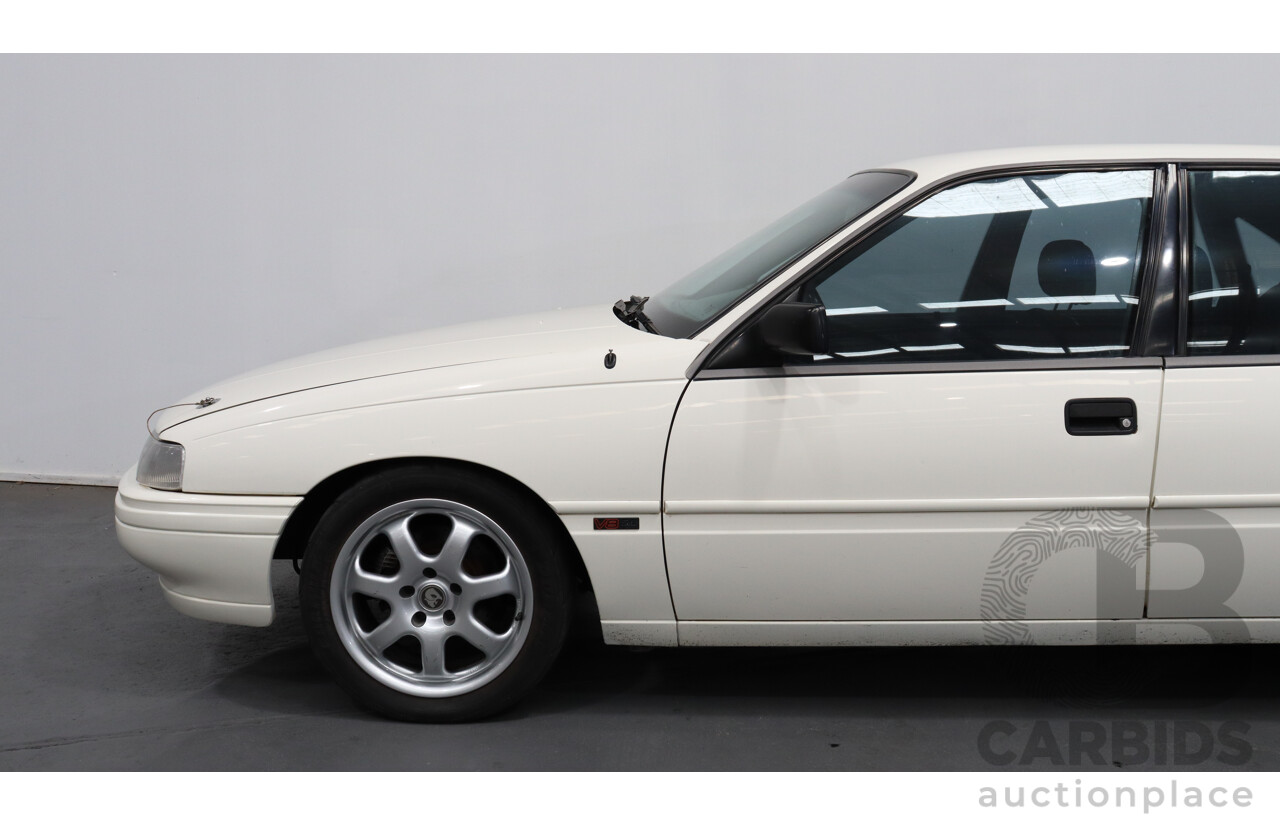 9/1991 Holden Commodore Executive VN 4d Sedan White 5.0L V8