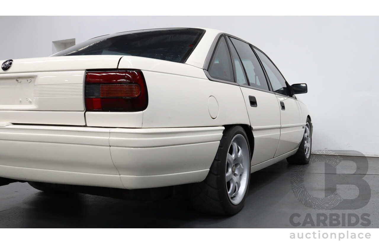 9/1991 Holden Commodore Executive VN 4d Sedan White 5.0L V8