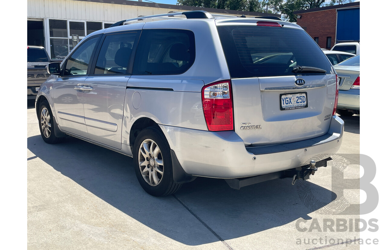 6/2010 Kia Grand Carnival Platinum VQ 4d Wagon Silver 2.9L