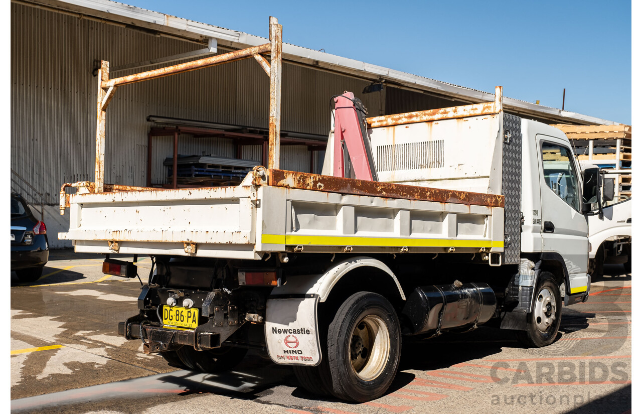 12/2007 Mitsubishi Canter Fuso 7/800 Tipper Truck with HIAB 2d White 3.9L Turbo Diesel