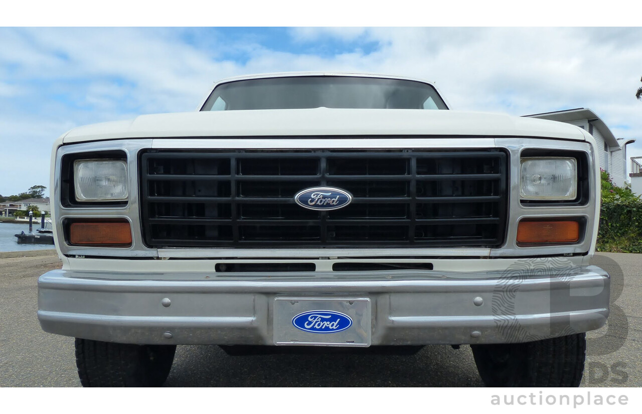 11/1985 Ford F100 XLT LWB Utility White 5.8L 351ci V8 - Rare 5 Seat B100 Style Conversion