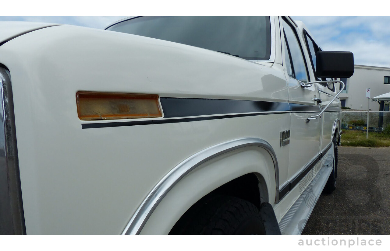 11/1985 Ford F100 XLT LWB Utility White 5.8L 351ci V8 - Rare 5 Seat B100 Style Conversion