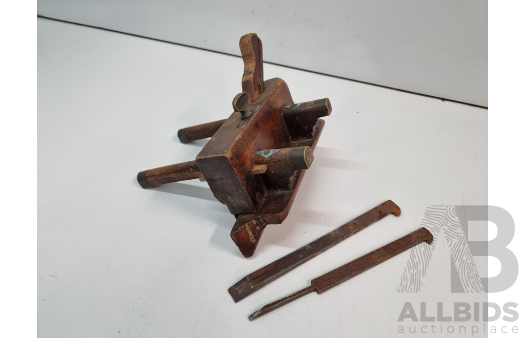 Antique Moulding Plane and Blades