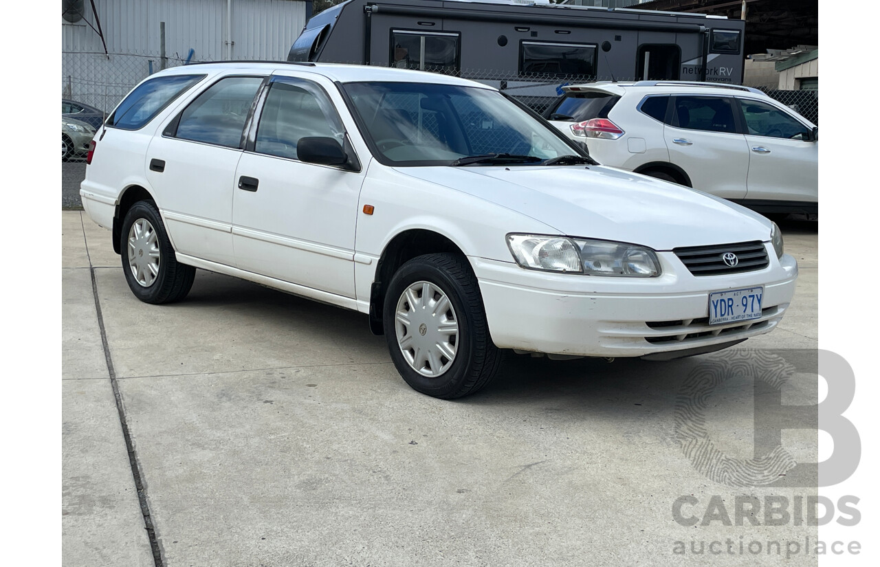 7/1998 Toyota Camry CSi MCV20R 4d Wagon White 3.0L