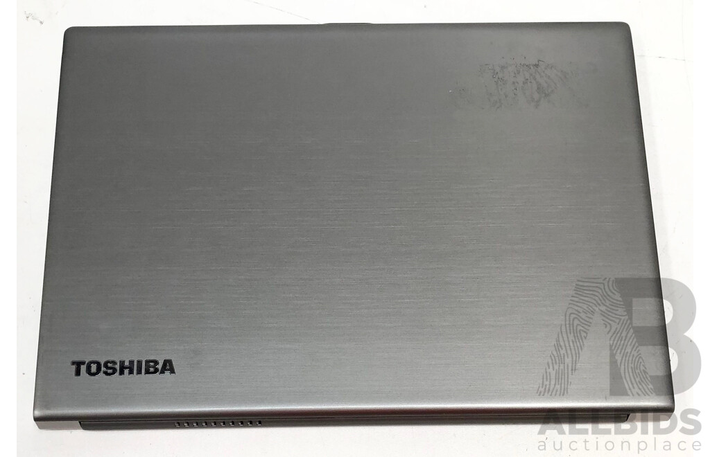 Toshiba Portege Z30-A Intel Core i5 (4300U) 1.90GHz-2.90GHz 2-Core CPU 13-Inch Laptop