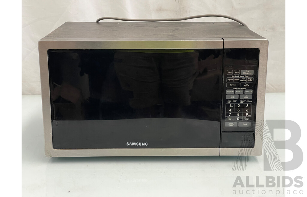 Samsung 1000 Watt Microwave Oven