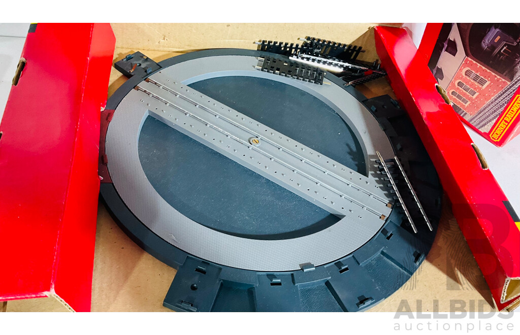 Hornby Railways OO Gauge R410 Turntable with Instructions, R503 Signal Box, R504 Engine Shed, All in Original Boxes C1972, Plus Hornby OO Gauge Intercity 125 Loco, Dummy Loco and Passenger Carriage C1980, And. Hornby 2015 Catalogue