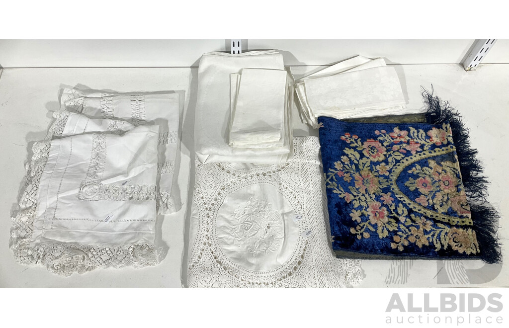 Quantity of Vintage Linen Including a Velvet Table Runner, Pillow Cases, a Damask Table Cloth and Serviettes, and More