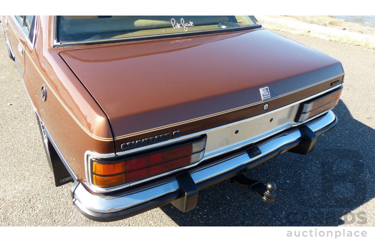 8/1980 Holden Commodore SL VC 4d Sedan Nutmeg Brown Metallic 4.2L 253ci V8