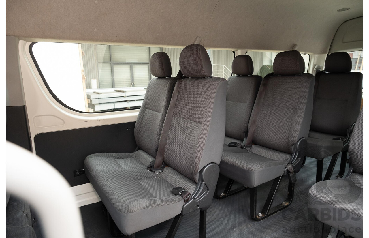 7/2015 Toyota Hiace Commuter KDH223R MY15 Bus White 3.0L Turbo Diesel - Factory 14 Seater