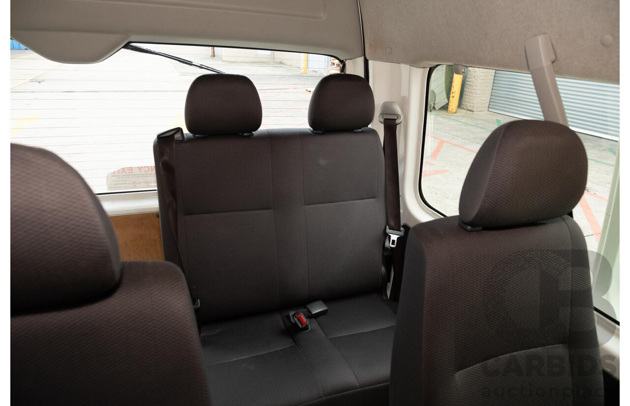 7/2015 Toyota Hiace Commuter KDH223R MY15 Bus White 3.0L Turbo Diesel - Factory 14 Seater