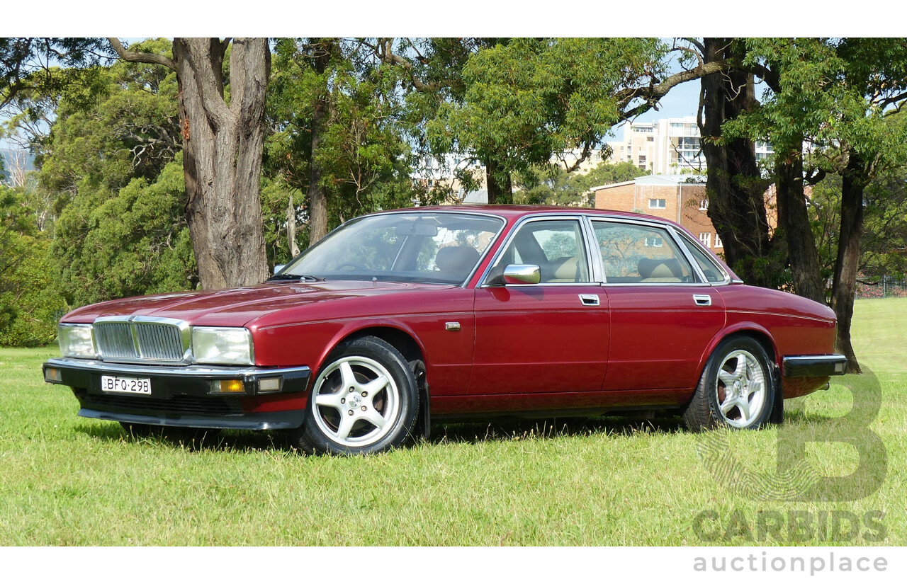 1/1989 Jaguar Sovereign JH 4d Sedan Bordeaux Red 3.6L