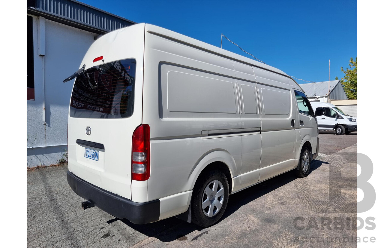 9/2011 Toyota Hiace SLWB MY11 5d Van White 3.0L Turbo Diesel